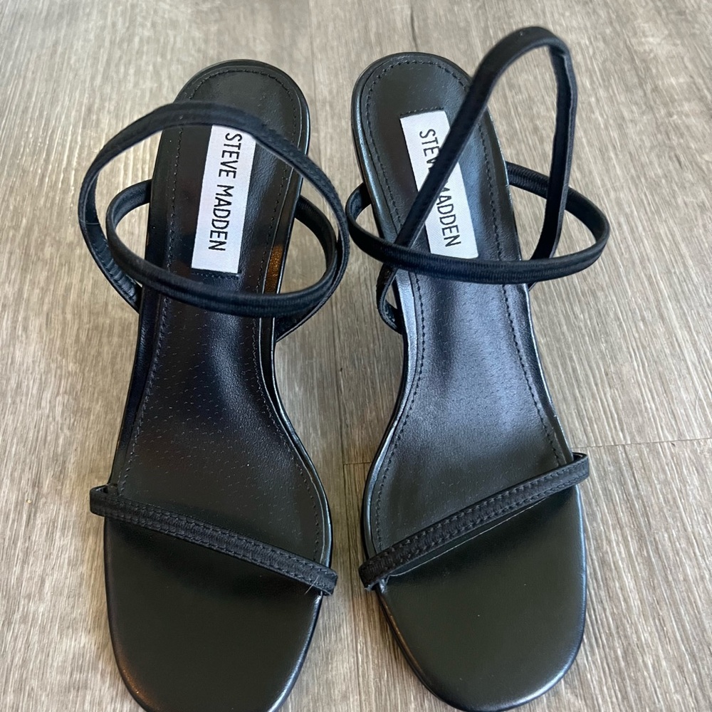 Steve Madden Black Strappy heels